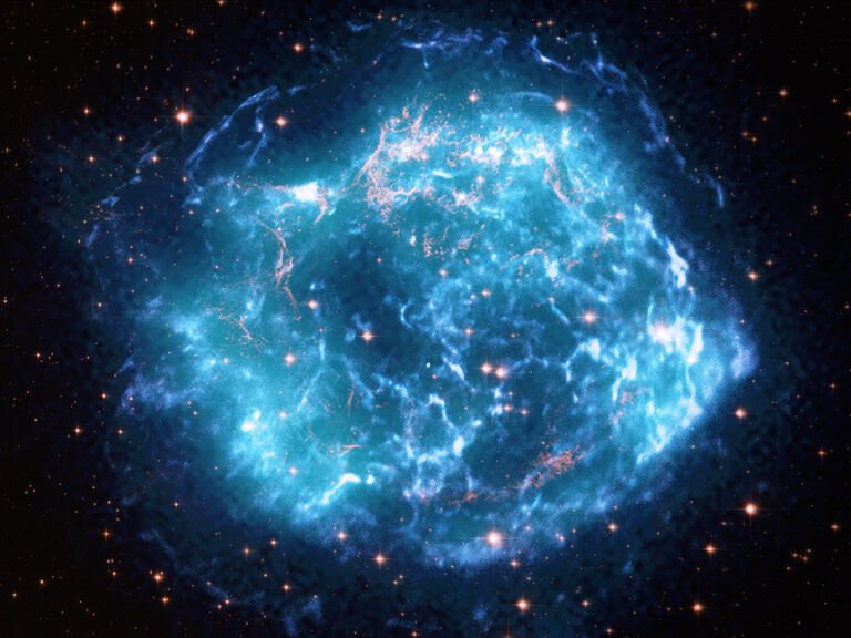 Las supernovas: grandes explosiones en el universo al final de la vida ...